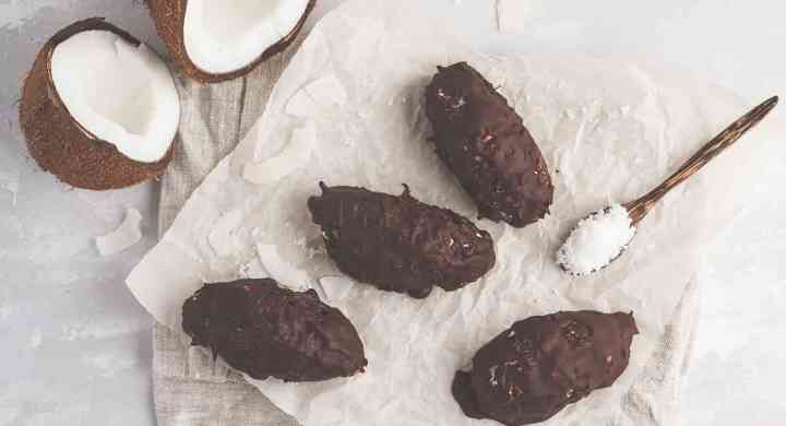 Raw Dark Chocolate & Almond Protein Bars