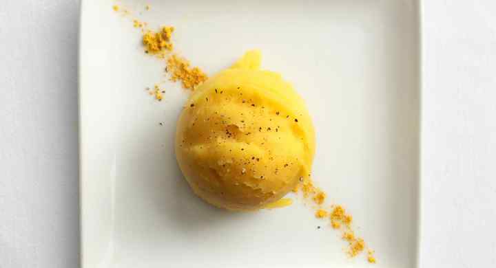 MANGO GOLDEN ICE CREAM